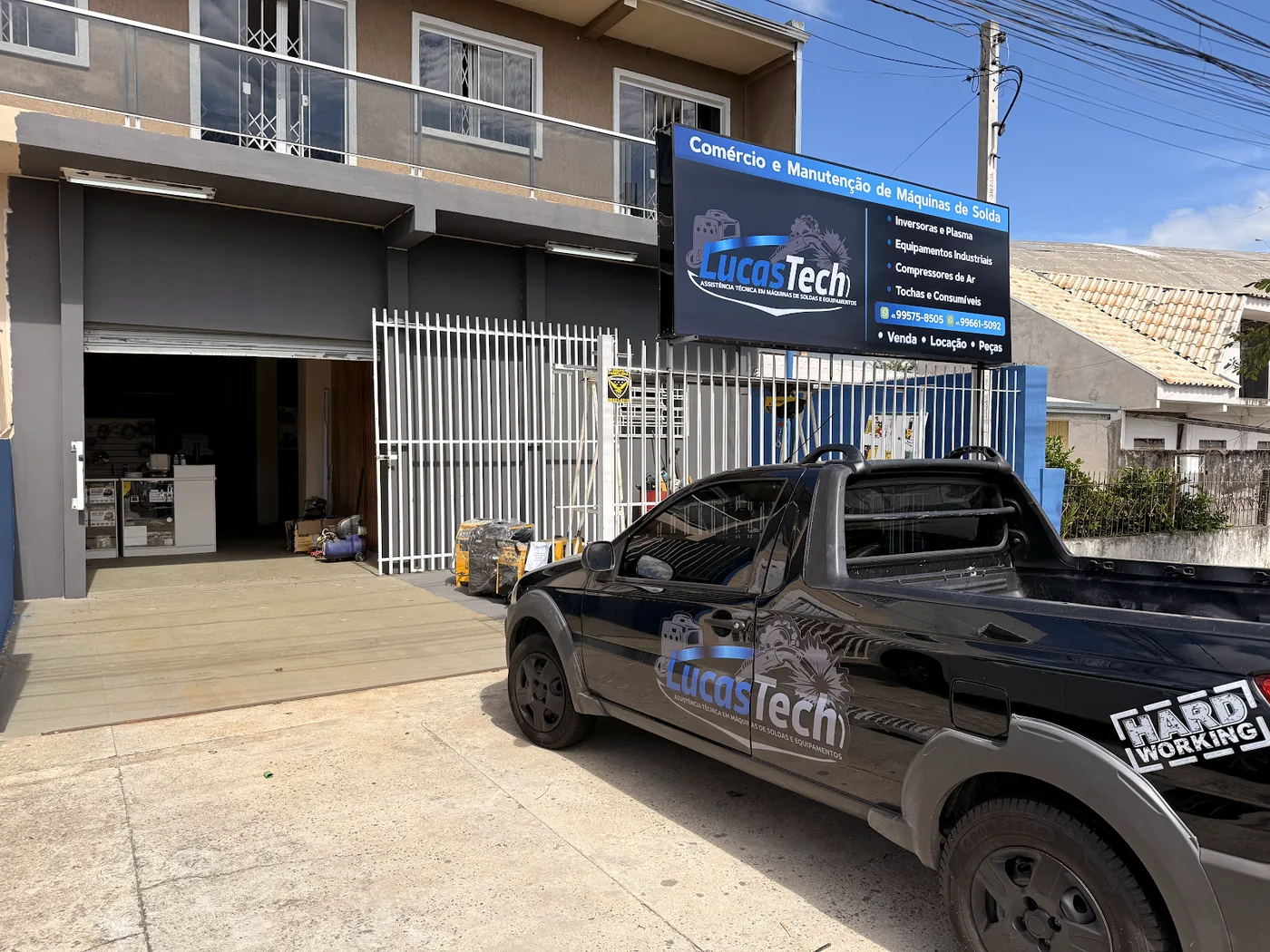 Fachada da LucasTech no bairro Fazendinha em Curitiba